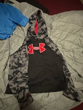 Under Armour Black Hoodie with Gray Camo Sleeves and Red Logo